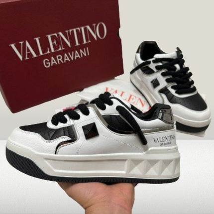 Valentino Garavanni Alb - Negru [50% Off] - ShoeResidenceValentino Garavanni Alb - Negru [NOU] - ShoeResidenceVALENTINO GARAVANNI PANTOF ADIDAS CASUAL ALB NEGRU WHIITE ALB PIELE NOU DE VANZARE REDUCERE OFERTA ROPE LACES SHOES TENES SNEAKER OLX SHOERESIDENCE SHOE RESIDENCE REPLICA VALENTINO GARAVANNI PANTOFALENTINO GARAVANNI PANTOF ADIDAS CASUAL ALB NEGRU WHIITE ALB PIELE NOU DE Valentino Garavani, Pantof, Adidas, Casual, Alb, Negru, Sneakers, Incaltaminte, Sport, Fashion, Streetwear, Moda, Stil 