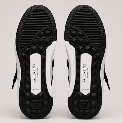 Valentino Garavanni Alb-Negru [50% Off] - ShoeResidenceValentino Garavanni Alb-Negru [50% Off]Pantofi Casual36adidasi alb garavani valentino negruadidasi blackadidasi garavani5