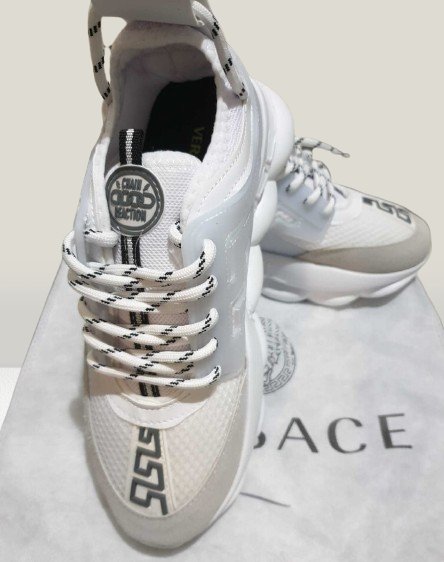 Versace Chain - Reaction ALB [LICHIDARE STOC] - ShoeResidenceVersace Chain Reaction Alb, Versace Sneakers, Versace Pantof Nou, Versace Adidas, VERSACE Unisex, Adulti, Barbati, Dama, Copii, Versace Fashion, Versace Trend, Versace Design, Versace Casual, Versace Collection, ADIDASI VERSACE, VERSACE ALB, VERSACE CHAIN REACTION ALB, ADIDASI ALBI, VERSACE TURCIA, VERSACE CHAIN REACTION ROMANIA, VERSACE ALB, ADIDASI VERSACE BARBATI, VERSACE DAMA, ADIDASI VERSACE DAMA , ADIDASI VERSACE ALB, ADIDASI VER