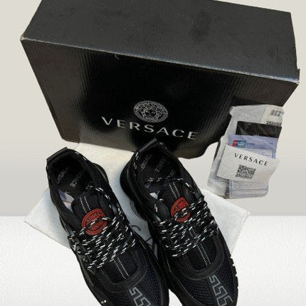 Versace Chain Reaction Black [FULL - BOX] - ShoeResidenceVersace Chain Reaction NEGRU [FULL - BOX] - ShoeResidenceVersace Chain Reaction NEGRU, Versace ADIDASI, Versace Pantof, Versace PANTOFI, Unisex, Adulti, Barbati, Dama, Copii, adidasi versace, adidasi versace chain reacton negru, adidasi versace barbati, versace romania, PANTOF VERSACE, PANTOFI VERSACE, PANTOFI VERSACE NEGRU, SNEAKER VERSACE, VERSACE CHAIN REACTION BLACK, VERSACE CHAIN REACTION PANTOF, VERSACE NEGRU, ADIDASI VERSACE NEGRU, 