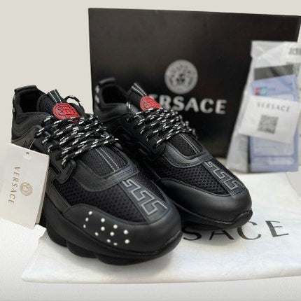 Versace Chain Reaction NEGRU [FULL - BOX] - ShoeResidenceVersace Chain Reaction NEGRU, Versace ADIDASI, Versace Pantof, Versace PANTOFI, Unisex, Adulti, Barbati, Dama, Copii, adidasi versace, adidasi versace chain reacton negru, adidasi versace barbati, versace romania, PANTOF VERSACE, PANTOFI VERSACE, PANTOFI VERSACE NEGRU, SNEAKER VERSACE, VERSACE CHAIN REACTION BLACK, VERSACE CHAIN REACTION PANTOF, VERSACE NEGRU, ADIDASI VERSACE NEGRU, ADIDASI VERSACE IEFTINIVersace36