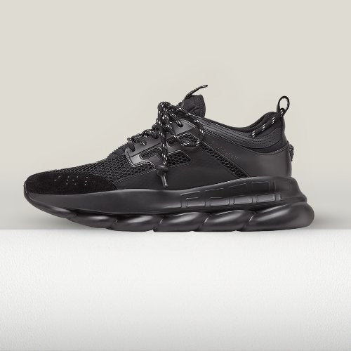 Versace Chain Reaction NEGRU [STOC LIMITAT] - ShoeResidenceVersace Chain Reaction Alb, Versace Sneakers, Versace Pantof Nou, Versace Adidas, Trendsetter, LUX, Original, Calitate Premium, Design Exclusiv, Colectie Noua, Iconic, Modern, Atemporal, Versatil, Stil Urban, Comod, High - end, Edgy, Streetwear, Sport - Chic, Inovator, Rafinament, Must - Have, Piese de Colectie, Fit Perfect, Popular, Durabil, Minimalist, Glamour, Moda, Lifestyle, Unisex, Adulti, Barbati, Dama, Copii, adidasi versace, adi